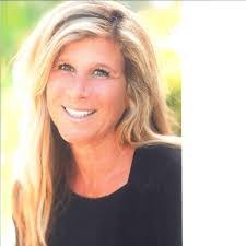 Laurie Mccormick's Instagram, Twitter & Facebook