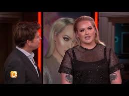 Nikkie de jager is a dutch professional makeup artist and beauty vlogger. Emotionele Nikkie De Jager Openhartig Over Overleden Stiefbroertje Rtl Boulevard Youtube