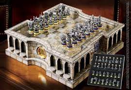 The Lord Of The Rings Chess Set At Noblecollection Com