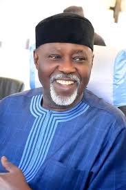 EROSION MENACE @ EZIABOR VILLAGE OKO, HON. EMEKA AFORKA STEPS IN.  Hon.Chairman of Orumba North local Government, Hon. Chief Emeka Aforka,  this morning Inspected Eziabor erosion site at Eziabor village in Oko