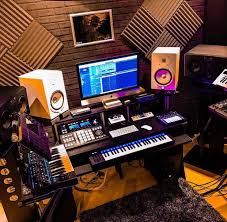 Pin By Larry Garcia On Cool Recording Studio Setups Music Studio Room Home Studio Music Recording Studio Design