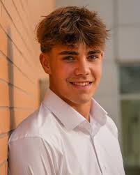 Hi, I'm Thomas Paplawsky and I'm from Grand Rapids, Michigan. I'm currently  deciding between USC and two other schools but it's still a solid option. I  plan