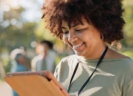 Stephanie Moultrie's Instagram, Twitter & Facebook