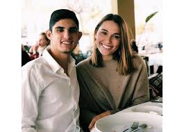 Renee castellanos revelou que quinaz terá pedido pelo instagram para que ela ligasse. Namorada De Goncalo Guedes Seduz Mas So Lhe Querem Falar De Outra Coisa Fotogalerias Jornal Record