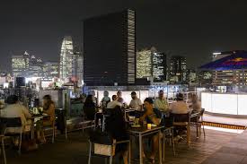 The real key, however, to enjoying a night out in tokyo is to know your district. Rooftop Bar Terrace G Shinjuku Best Rooftop Bars Rooftop Bar Rooftop