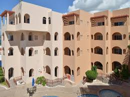 Enjoy the rugged landscape with breathtaking desert and mountain views, and endless coastal sunshine. Hotel Sea Of Cortez Beach Club Guaymas San Carlos Guaymas San Carlos Hotelopia