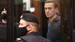 Prominente fordern von putin medizinische hilfe für nawalnyj. Poisoned Putin Critic Navalny Gets Almost 3 Years In Prison Colony The Moscow Times