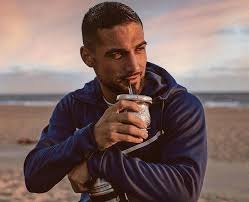 (42 significados de los sueños con tomando mate). Conoce A Sebastian El Sexy Novio De Becky G Fanatico Del Mate Radio Mitre