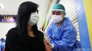 Changes in confirmed, recovered and deaths per day. Uverwhobyxgb7m