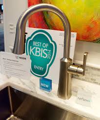 Kohler vs moen kitchen faucets delta 4297 cz dst, description: Kbis Trend Report Smart Faucets Sink Accessories From Moen Kohler And Delta Kitchn