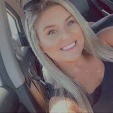 Sandy Hamrick's Instagram, Twitter & Facebook