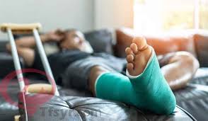 اختلفت تفسيرات حلم الثعبان ولكن اجتمع جميع المفسرين والعلماء على أن الثعبان في المنام هو دليل على وجود عدو ما، وذلك مهما اختلف حجم الثعبان وشكله ونوعه في المنام، وإذا. ØªÙØ³ÙŠØ± Ø­Ù„Ù… ÙƒØ³Ø± Ø§Ù„Ù‚Ø¯Ù… ÙÙŠ Ø§Ù„Ù…Ù†Ø§Ù… Ù„Ù„Ø¹Ø²Ø¨Ø§Ø¡ ÙˆØ§Ù„Ù…ØªØ²ÙˆØ¬Ù‡