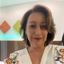 Sheryl Tuttle's Instagram, Twitter & Facebook