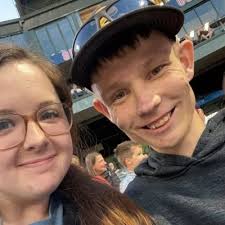 Austin Bradley (@AustinB86870307)