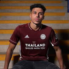 The surprise 2015/16 english premier league winners will wear a mint green alternate shirt for their upcoming domestic and european campaigns. Leicester City 2020 21 Adidas Third Kit 20 21 Kits Football Shirt Blog