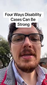 Brad Topham's Instagram, Twitter & Facebook