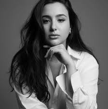 Is there anyone in this group who teaches dance or Zumba classes?