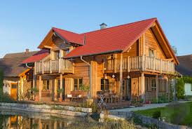 Holz 138 Frammelsberger Holzhaus Mit Einem Klick Wissenswertes Uber Holzhauser Erfahren Und Eine Grosse Auswahl An P Holzhaus Fertighaus Holzhaus Haus Bauen