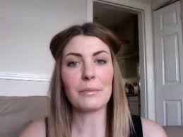 Learn what jojoba oil is and the benefits of jojoba oil for skin, face, and hair, plus how to use jojoba oil, when to apply it, and the best jojoba oil products. Trying Udo S Oil To Help My Skin Look Great At My Wedding Week 4 Mov Youtube