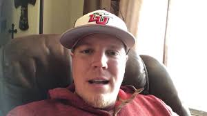 3 hours left in our giveaway! Would you pick The Pro R or the Mav R if you  win? If you have not entered or want some last min entries you only