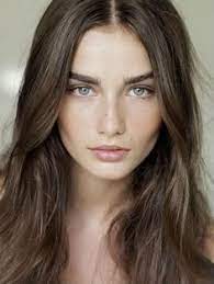 Beauty Inspiration For Brunch This Weekend Hair Pale Skin Brown Hair Pale Skin Hair Beauty