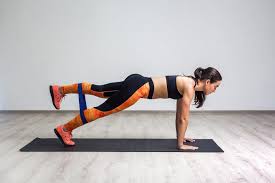 Do you have strong glute muscles—or gluteal amnesia? A Glute Imbalance Can Lead To Injuries Here S How To Fix It Well Good