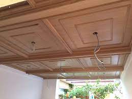 Soffitti A Cassettoni Fatti A Regola D Arte Con Le Stesse Metodologie Di Un Tempo Quel Modo Di Lavorare Il Le Soffitto A Cassettoni Soffitti In Legno Soffitto