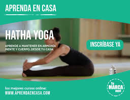 Yoga ist eine immer beliebter werdende methode, um sich zu entspannen und um körper und geist etwas. Zu Hause Lernen Hatha Yoga Vorlage Postermywall