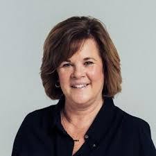 Kim Galli's Instagram, Twitter & Facebook