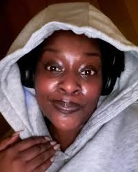 Tuesday's Entry : We stuck to the plan and I'm simply proud of that! 30  minutes of cardio and 20 Mins in the sauna! I listened to the motivational  podcast that I