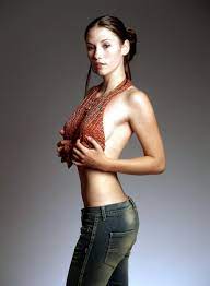 Chyler Leigh : r/DC_Marvel_Ladies