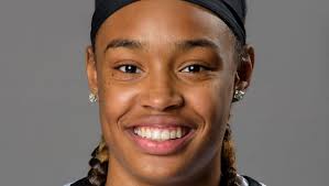 Another preseason honor for women's basketball's Ae'Rianna Harris