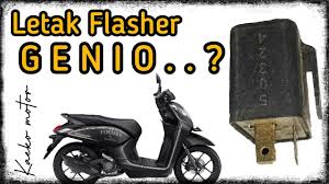 Berarti flasher tersebut di gunakan untuk bohlam sein dgn daya 10 watt + 3,4 watt di bohlam indikator spido. Bongkar Cover Body Genio Ganti Flasher Otomatis Sen Sein Youtube