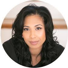 Leah Wright's Instagram, Twitter & Facebook