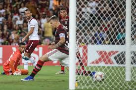 O palmeiras se colocou contra o adiamento da partida, cuja realização ainda esteve em dúvida até uma decisão do tribunal superior do trabalho (tst) o allianz parque recebeu cinco vezes o duelo. Do Palmeiras Ao Fluminense Nene Tem Fama De Carrasco Do Flamengo Blog Drible De Corpo