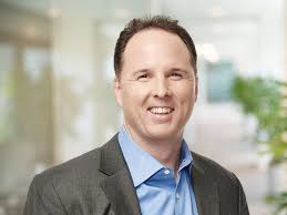 Peter Harding's Instagram, Twitter & Facebook