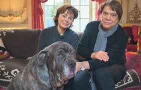 Bernard tapie, plus que jamais en lutte contre la maladie, a vécu un épisode très difficile dans la nuit de samedi à dimanche. Bernard Tapie Veut Rendre Illegal Le Chomage Des Jeunes