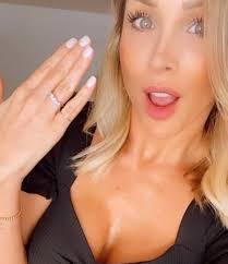 Bachelorette's Clare Crawley and Dale Moss pack