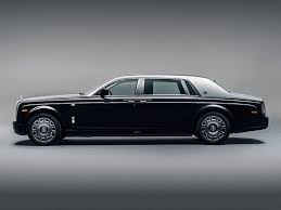 Bespoke Rolls Royce Phantom Zahra Emanates Old School Luxury Carscoops Rolls Royce Phantom Rolls Royce Royce