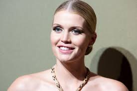 Writer michael lewis, author of moneyball and the big short, takes us inside president trump's. Lady Kitty Spencer Heiratet Sie Ihren Freund Michael Lewis Gala De