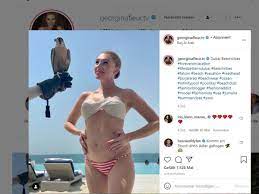 #georgina fleur #witch #lace gloves #catwoman #annica hansen. Georgina Fleur Postet Bikini Foto Auf Instagram Fans Achten Nur Auf Dieses Detail Promi Show