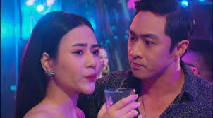 Sau khi bị nam dằn mặt trong tập 3 phần 2 hương vị tình thân , thiên nga ngay lập tức tìm long để nói về việc sẽ thay người sửa biệt thự. Jx1nk2xjviltnm
