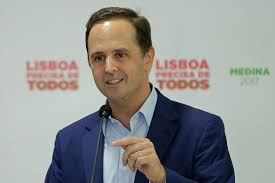 His sons ping and alex, who both had their roots in indie films, are currently active in local television. Expresso Ministerio Publico Investiga Compra De Imovel Por Fernando Medina