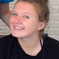 Gabrielle Tompkins's Instagram, Twitter & Facebook