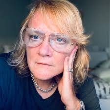 Tina Choquette's Instagram, Twitter & Facebook