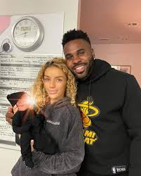 Hör dir musik von jason derulo auf apple music an. Nach Beschimpfungen Jason Derulo Schlagt Mann Ins Gesicht Promiflash De