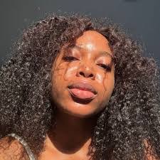 Jean Pendleton's Instagram, Twitter & Facebook