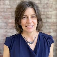 Lori Keeling's Instagram, Twitter & Facebook