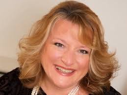 Karen Dickens's Instagram, Twitter & Facebook