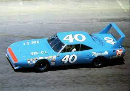 In 1970 richard petty raced the winged plymouth superbird on the superspeedways and this roadrunner on the short tracks and bullrings. Pete Hamilton S Plymouth Superbird Nascar Cars Nascar Race Cars Plymouth Superbird